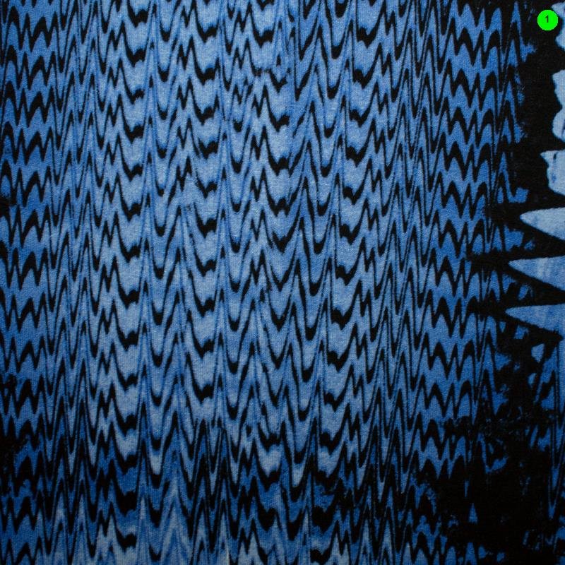 01 blau